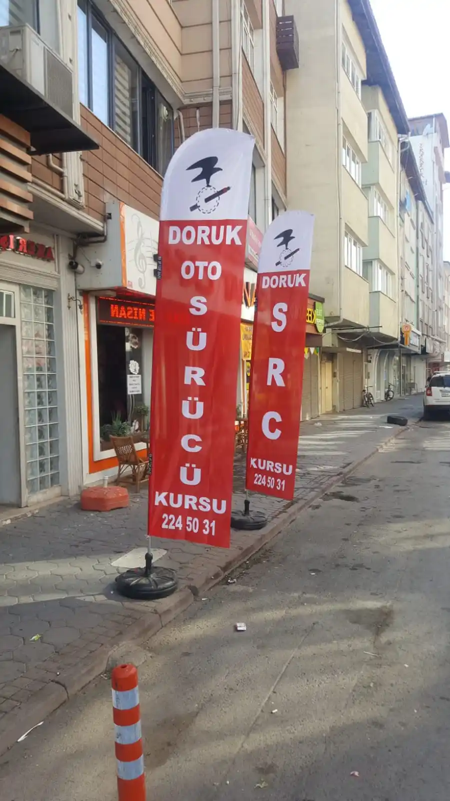 Sürücü Kursu Yelken Bayrağı-1